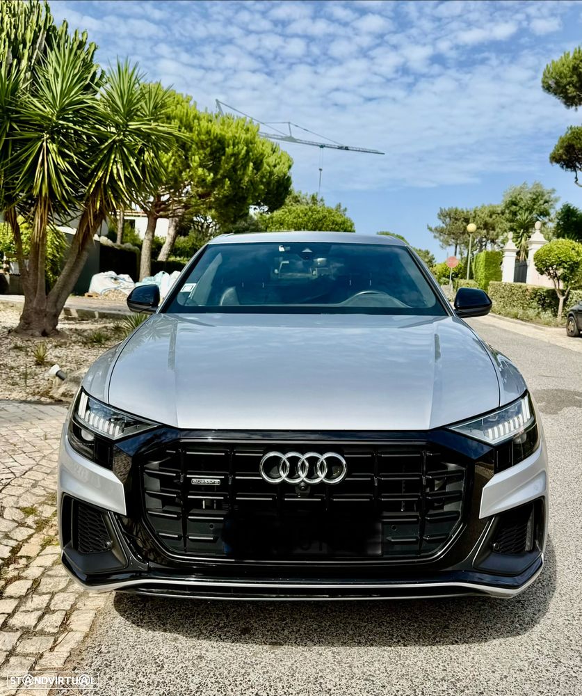 Audi Q8 55 TFSIe quattro Tiptronic - 4