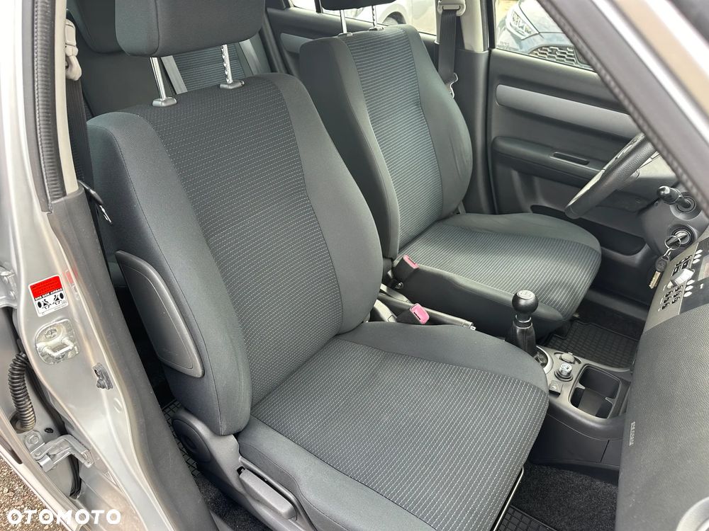 Suzuki Swift - 25