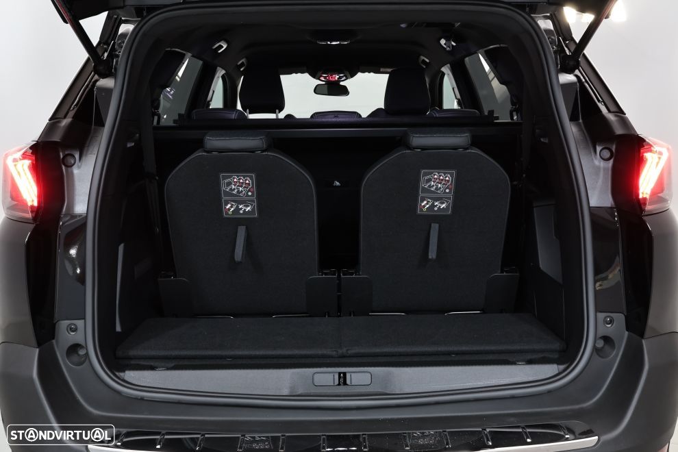 Peugeot 5008 1.2 PureTech Allure Pack EAT8 - 28