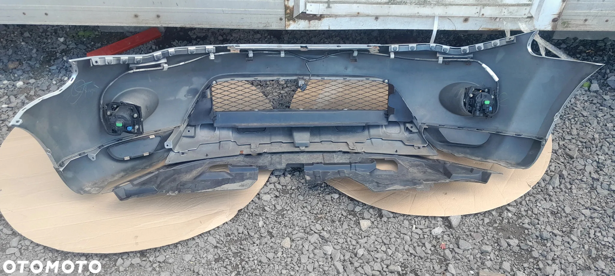 MITSUBISHI OUTLANDER II ZDERZAK PRZEDNI A31 - 8