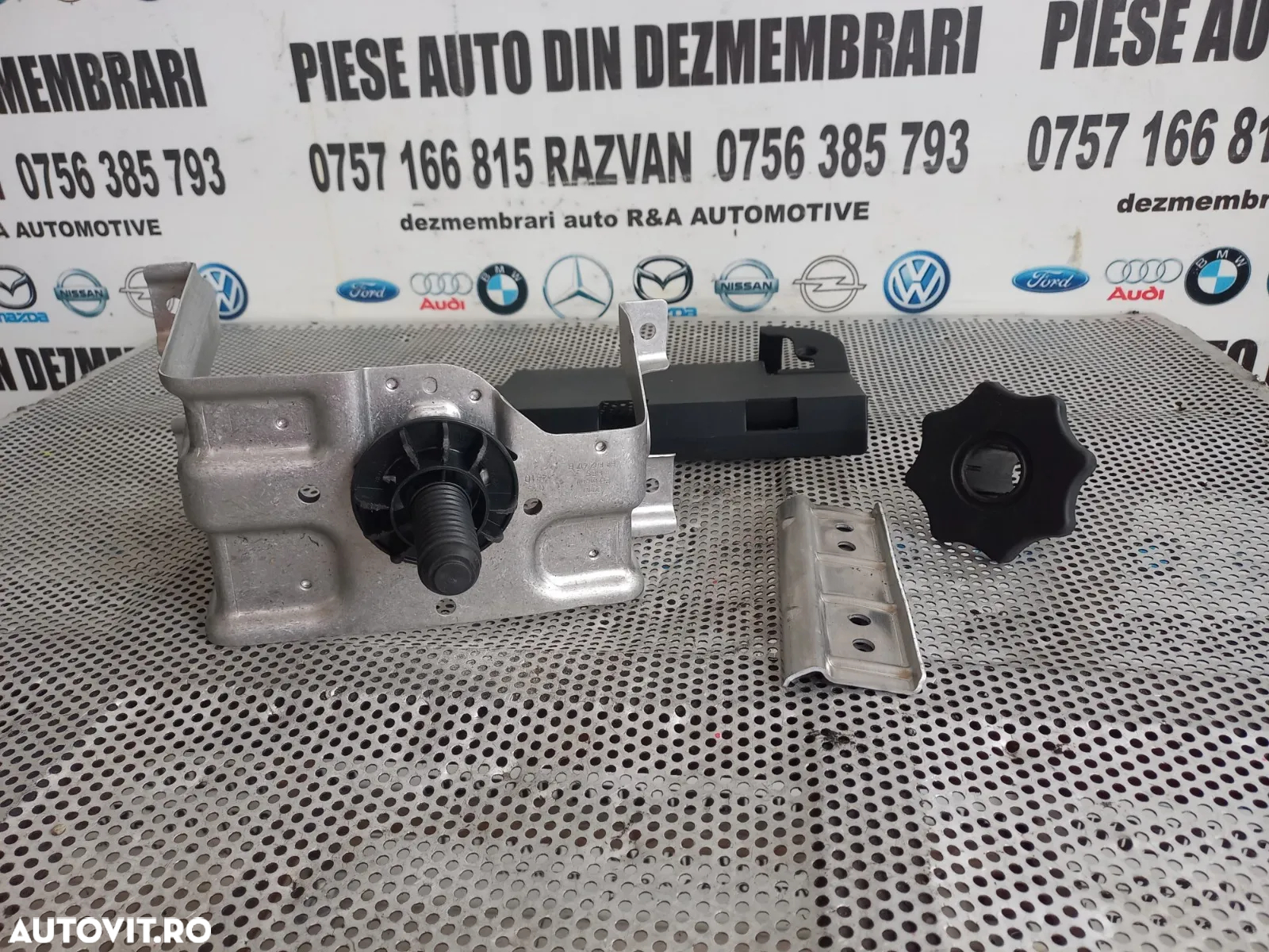 Suport Complet Baterie Audi A8 4H D4 An 2010-2011-2012-2013-2014-2015-2016-2017 Dezmembrez Audi A8 - 3