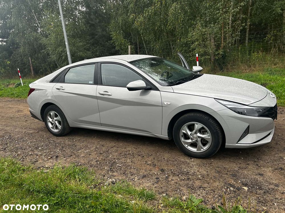 Hyundai Elantra 1.6 Modern - 4