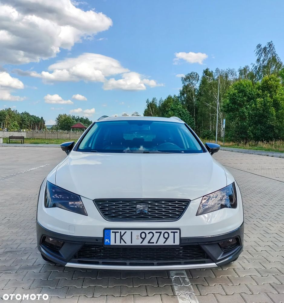 Seat Leon 2.0 TDI DPF Start&Stop DSG XCELLENCE - 2