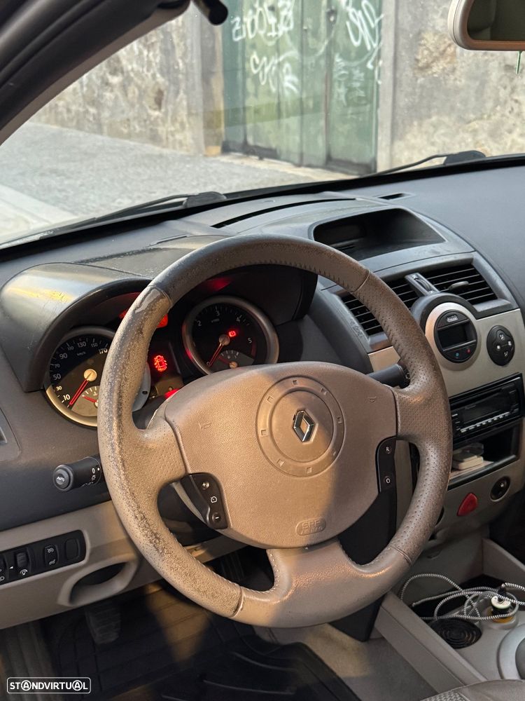 Renault Mégane Break 1.5 dCi P Authentique - 9