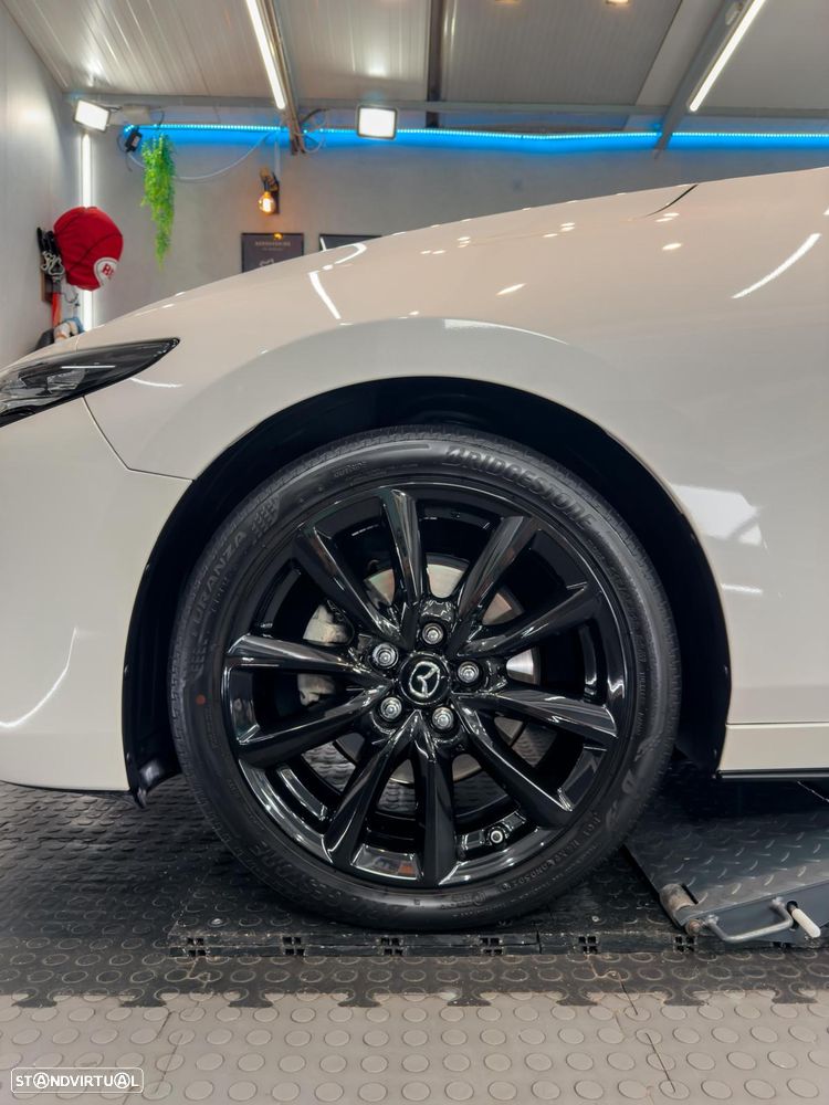 Mazda 3 Hatchback - 9