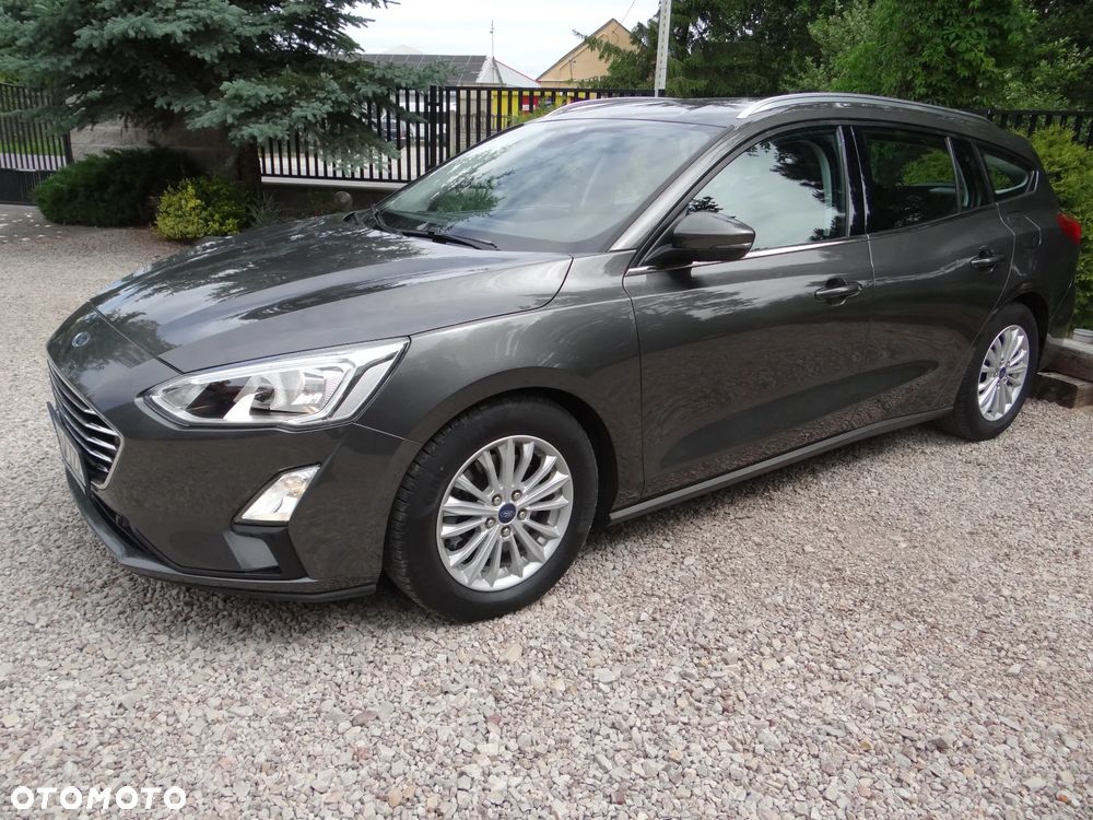 Ford Focus 1.5 EcoBlue Start-Stopp-System TITANIUM - 4