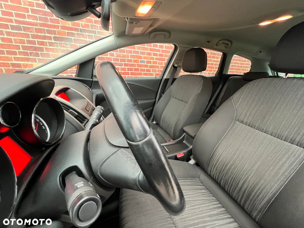 Opel Astra - 13