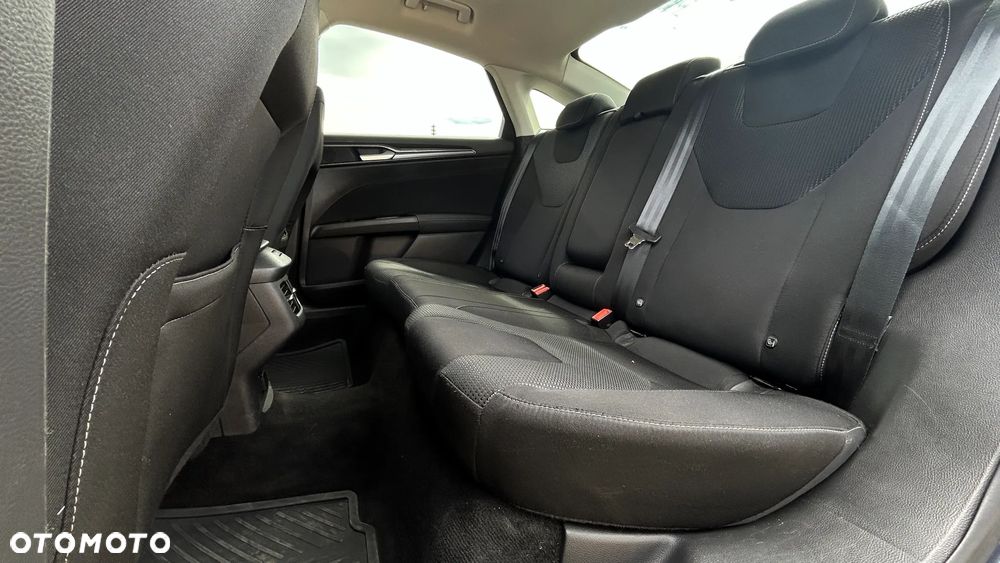 Ford Mondeo 2.0 Hybrid Titanium - 20