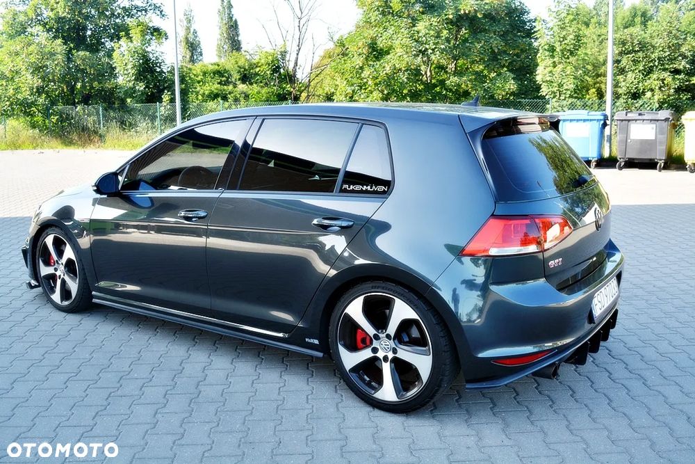 Volkswagen Golf GTI (BlueMotion Technology) Performance - 5