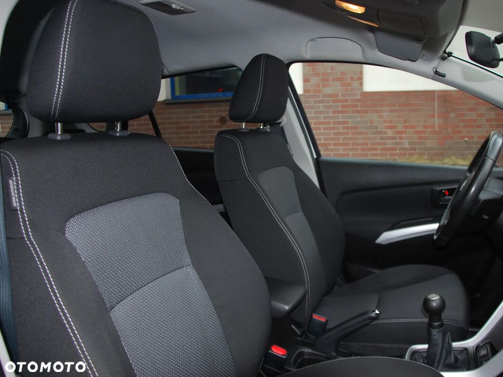 Suzuki S-Cross - 11