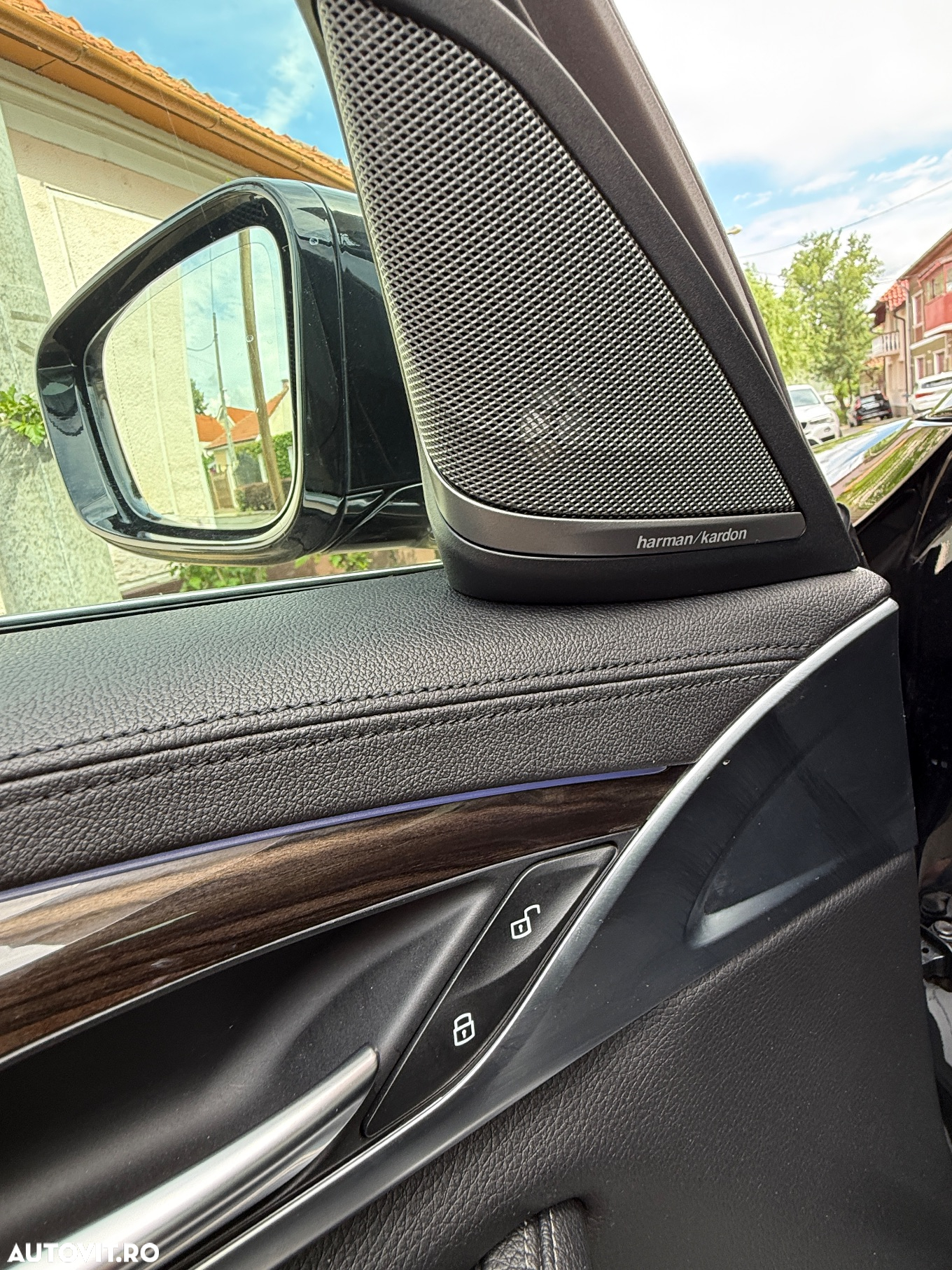 BMW Seria 5 520d AT - 11
