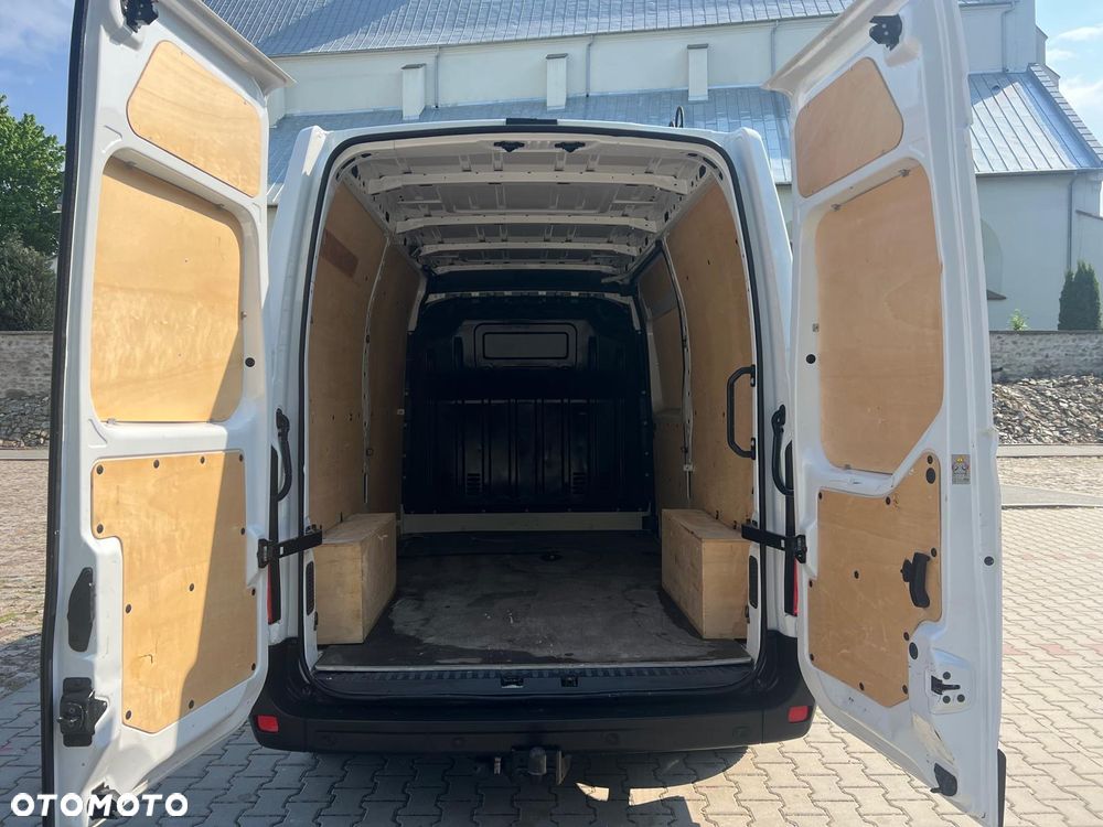 Renault Master 2.3 DCI / 136 KM / L2H2 / - 25
