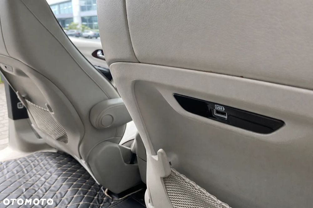 Chrysler Pacifica - 14