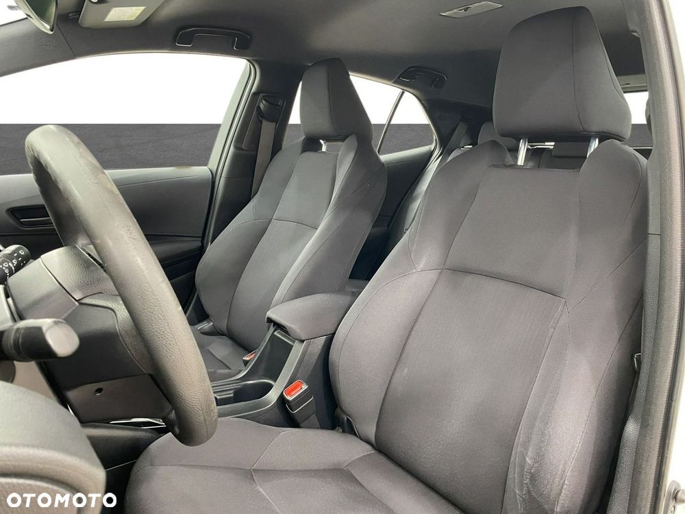 Toyota Corolla - 11