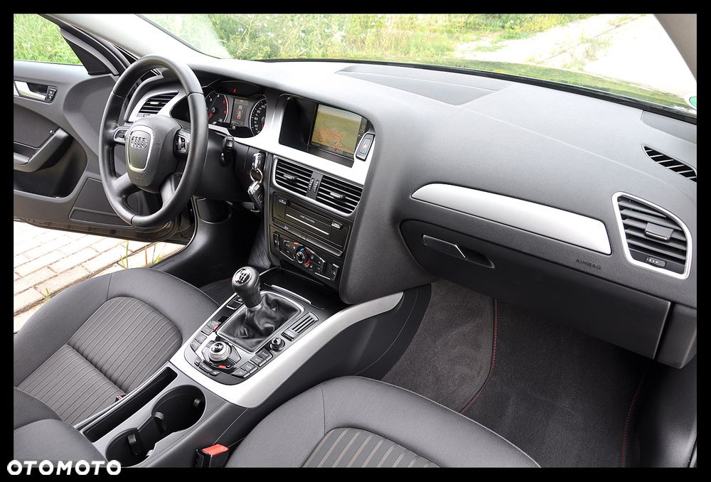 Audi A4 Avant 2.0 TDI DPF Ambiente - 6