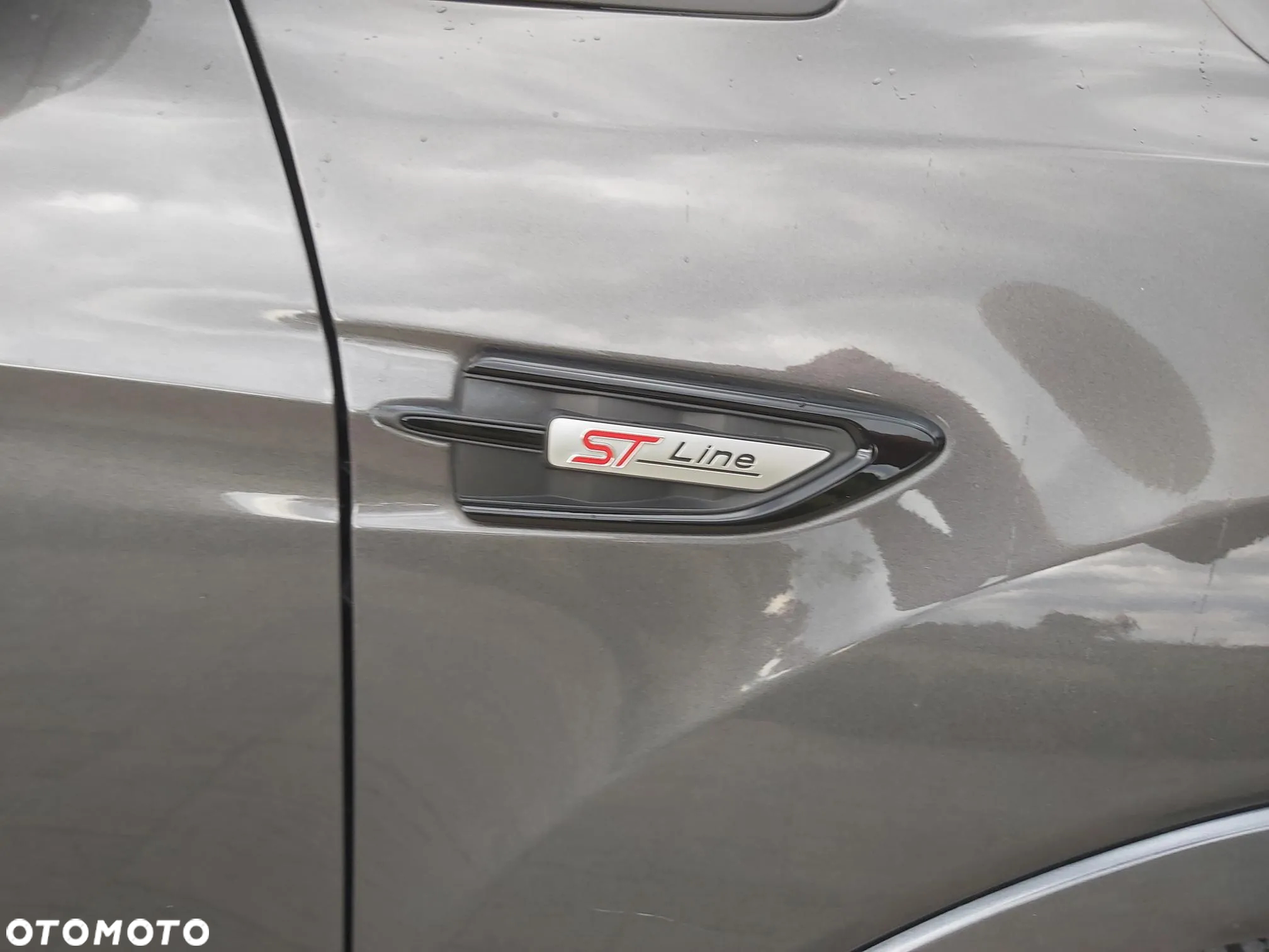 Ford Kuga 2.0 TDCi 2x4 ST-Line - 14