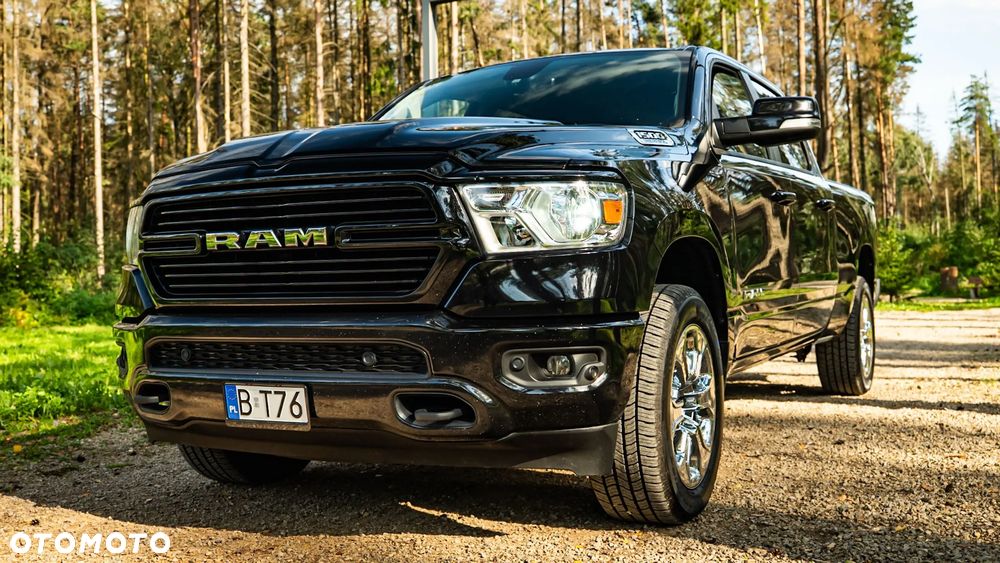 RAM 1500 5.7 Crew Cab Bighorn - 9