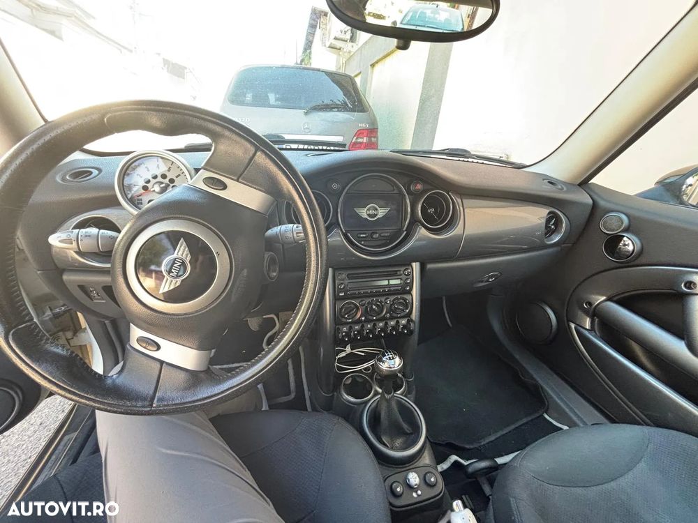 Mini Cooper Standard - 10