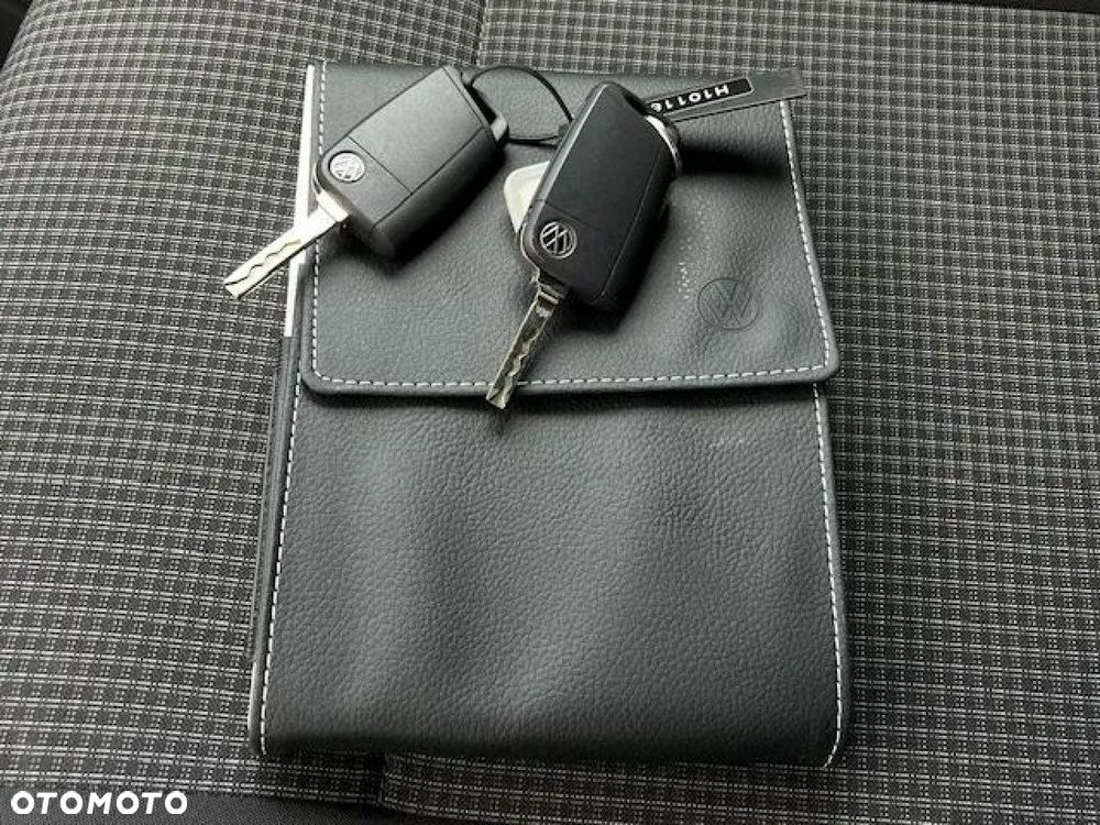 Volkswagen Transporter - 40