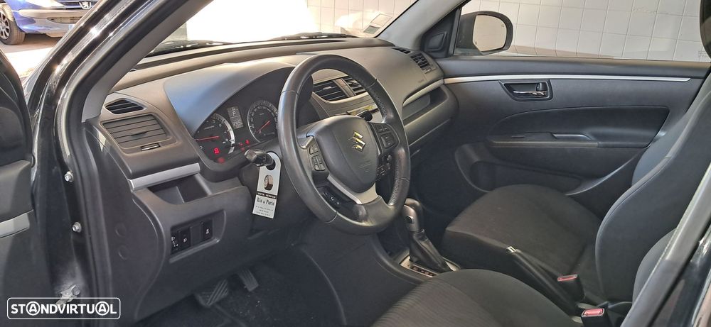 Suzuki Swift 1.2 VVT GLX AT - 4