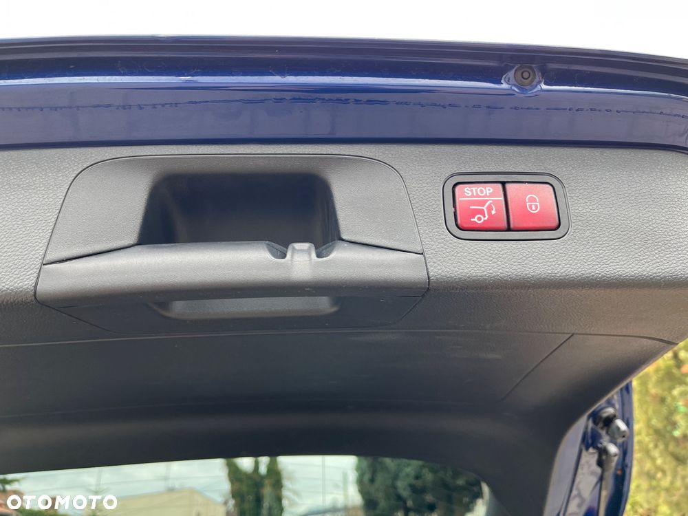 Mercedes-Benz GLC - 22