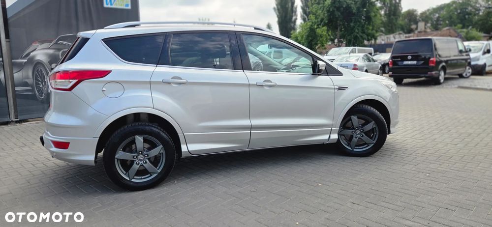 Ford Kuga 2.0 TDCi 4x4 Titanium - 17