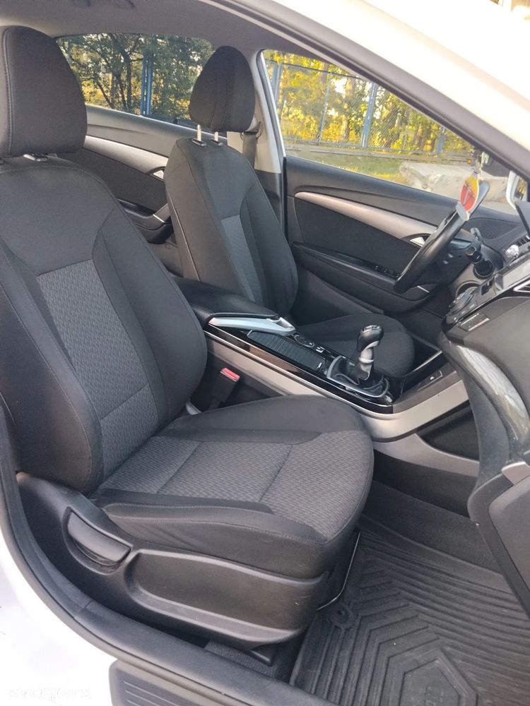 Hyundai i40 - 5