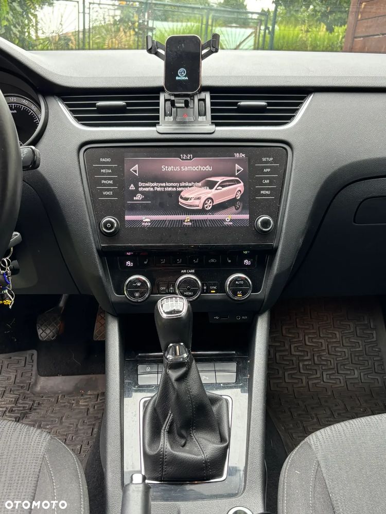 Skoda Octavia 2.0 TDI Style - 12
