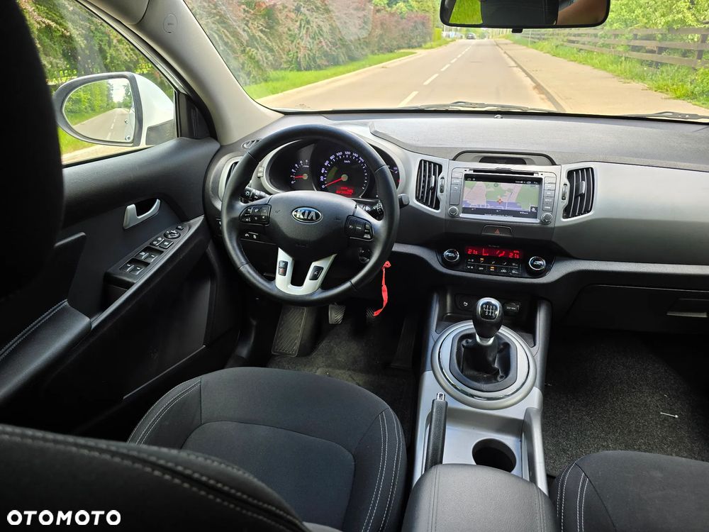 Kia Sportage 1.7 CRDI 2WD Dream-Team Edition - 31