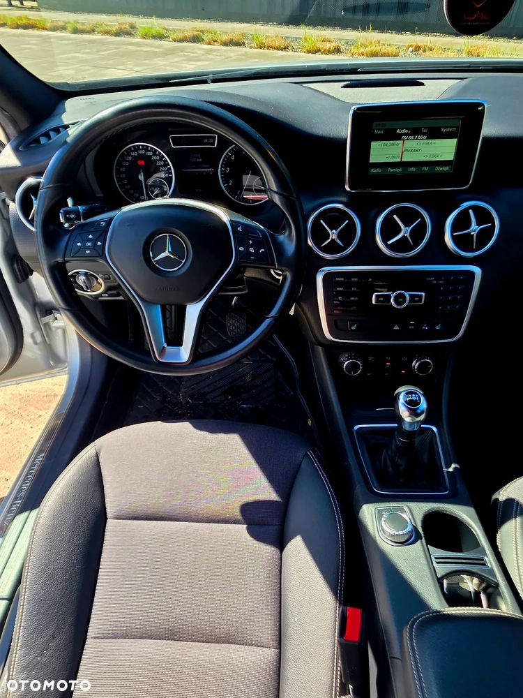 Mercedes-Benz Klasa A 180 (BlueEFFICIENCY) - 17