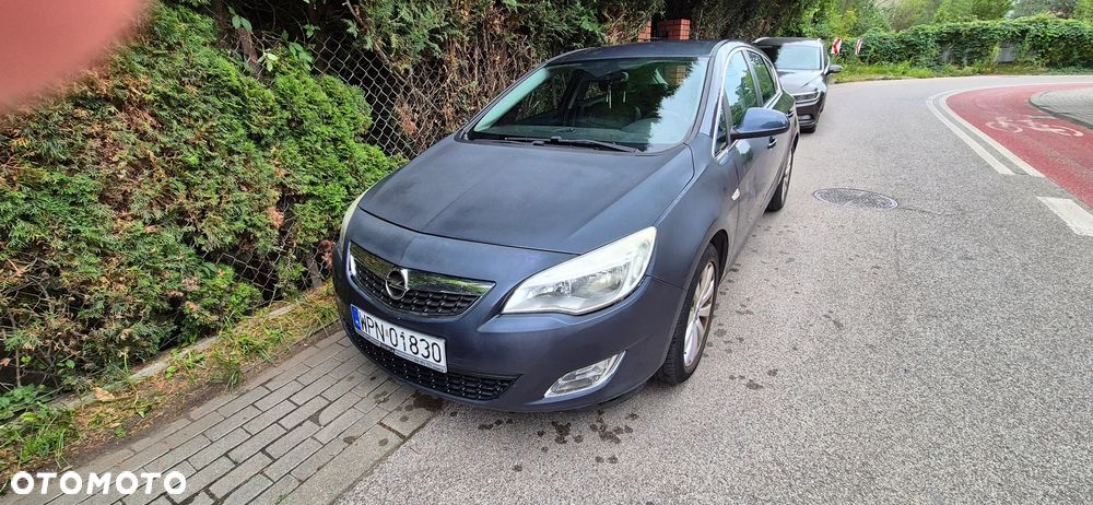 Opel Astra 1.4 T Cosmo - 31