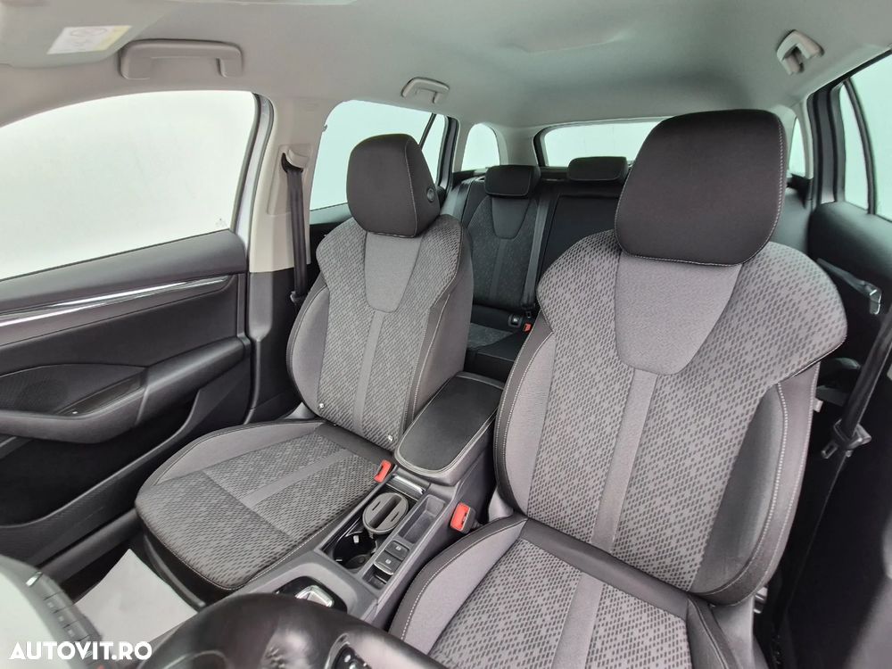 Skoda Octavia 2.0 TDI DSG Style - 10