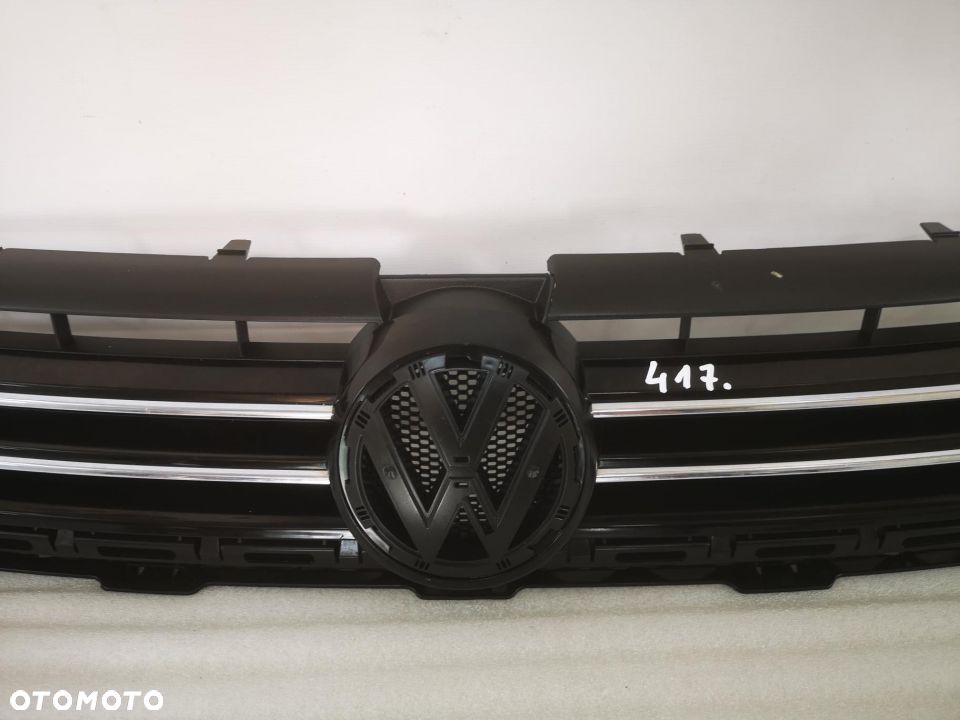 VW CADDY  TOURAN 10-14 ATRAPA PRZÓD / GRILL NR 2K5853651 / 1T0853651BQ / 1T0853653L NR AUKCJI NG417 - 4
