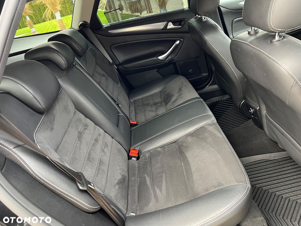 Ford Mondeo 1.6 T Platinium X Plus (Titanium) - 28