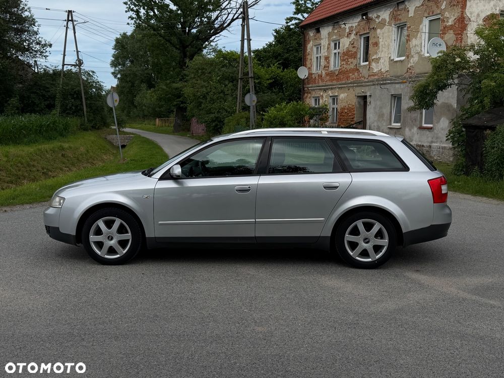 Audi A4 Avant - 6