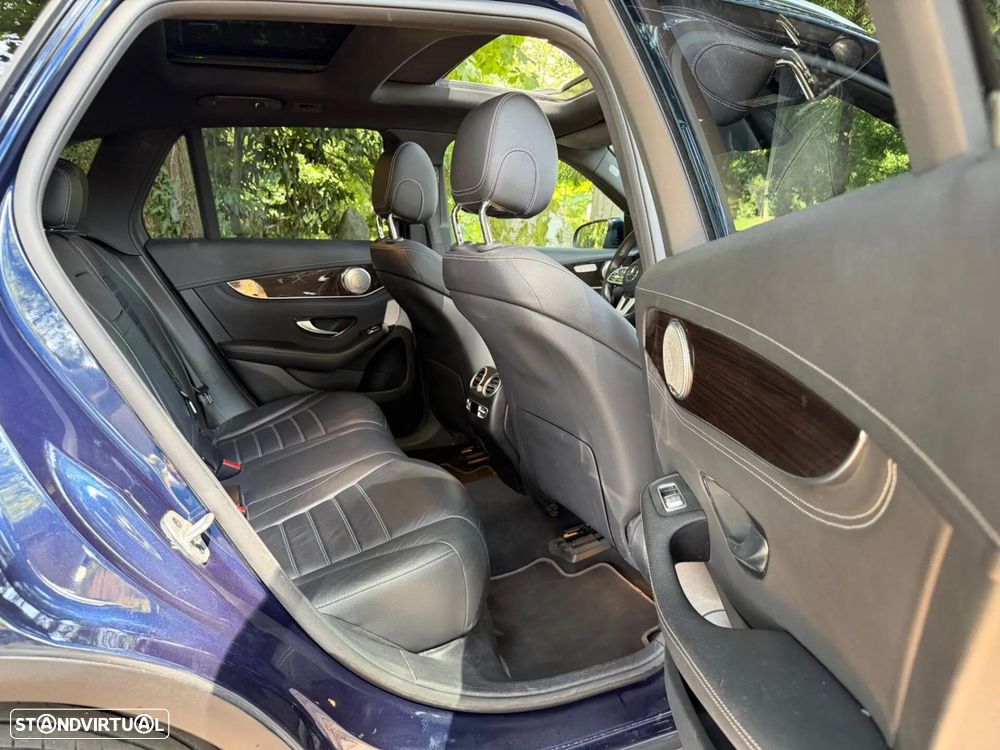 Mercedes-Benz GLC 300 e 4Matic - 30