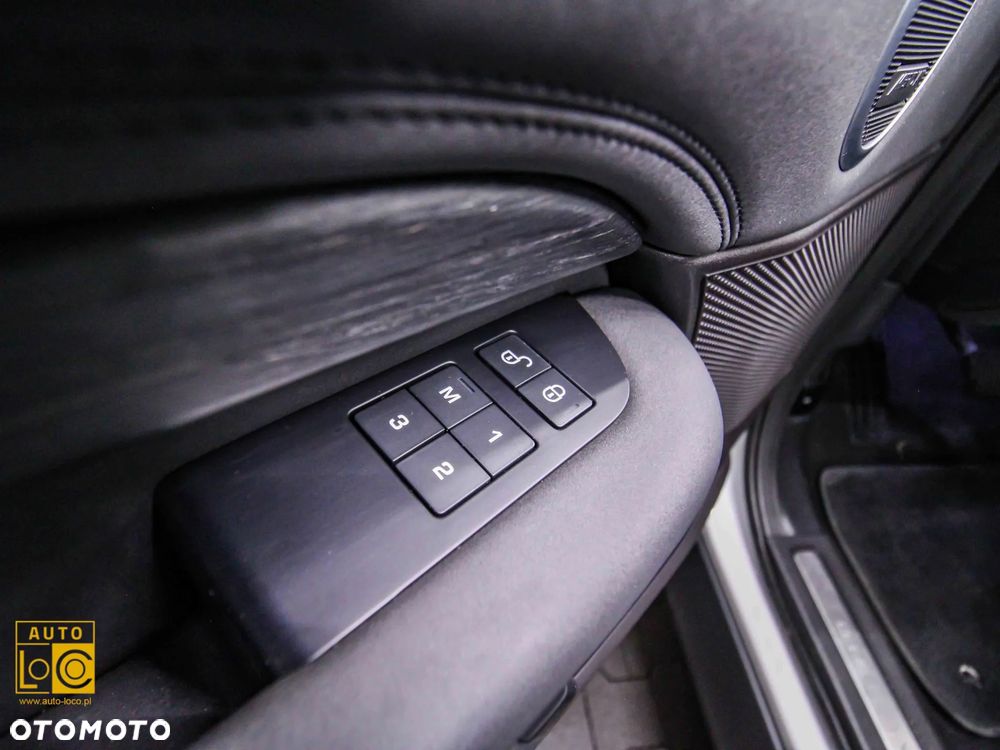 Land Rover Discovery 2.0 SD4 HSE Luxury - 36