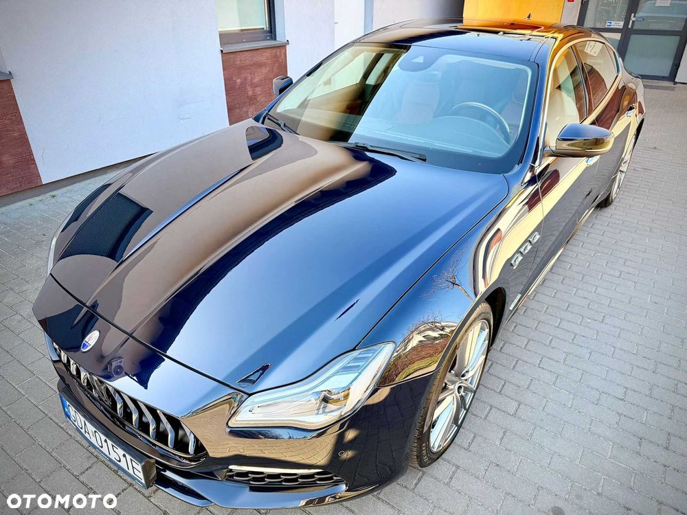 Maserati Quattroporte - 2
