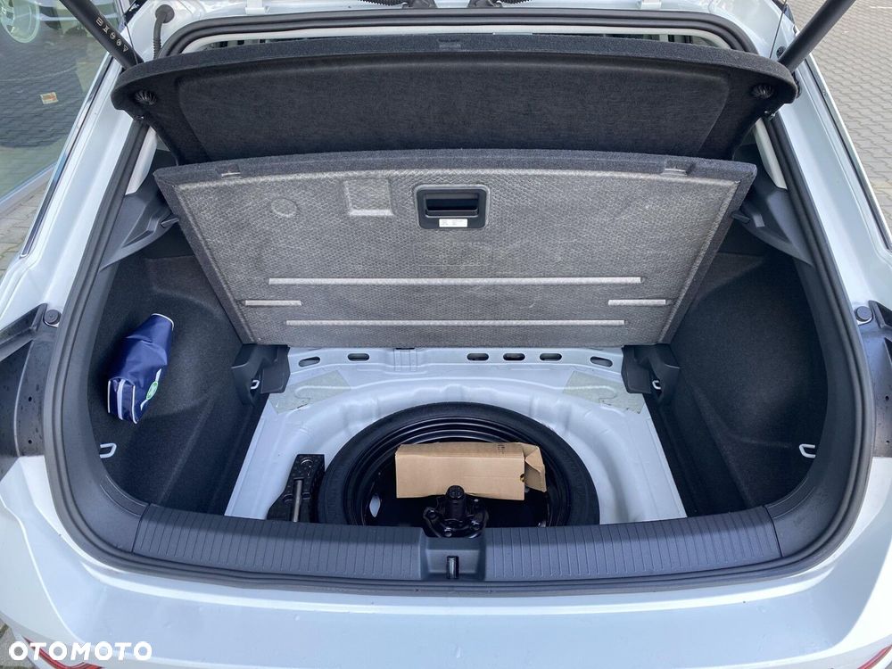 Volkswagen T-Roc - 19