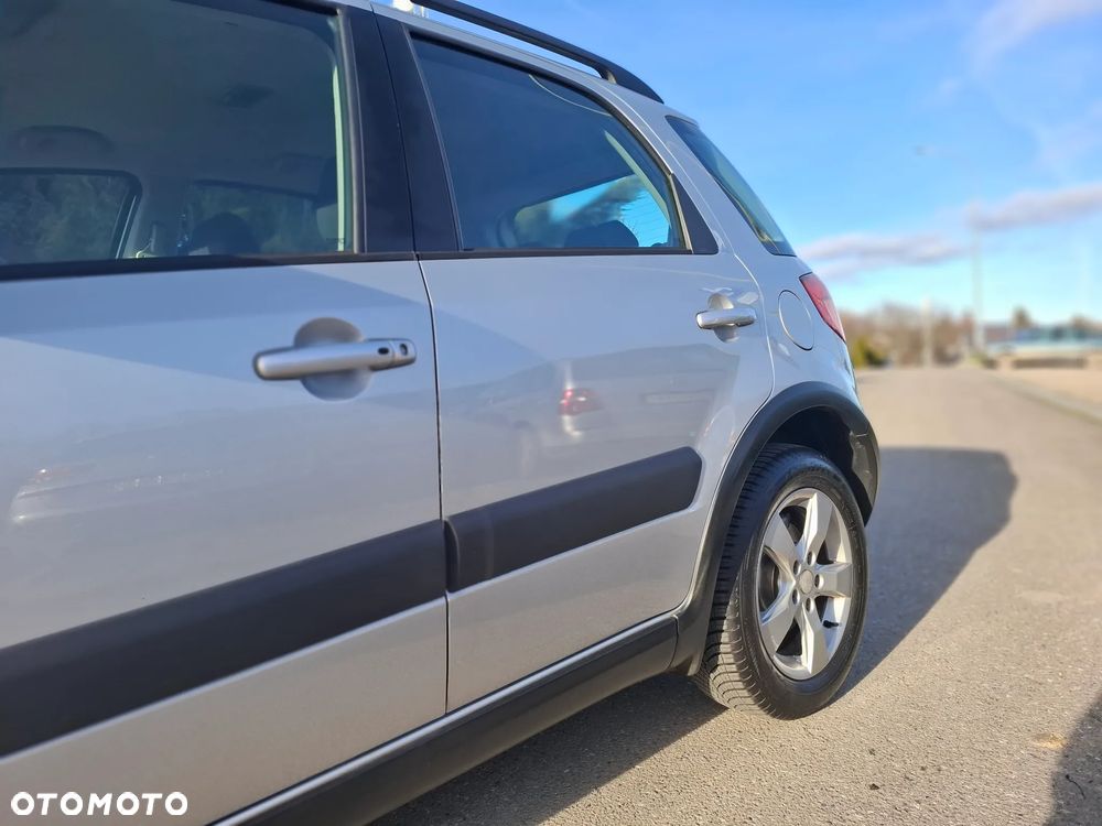 Suzuki SX4 1.6 VVT 4x2 City - 5