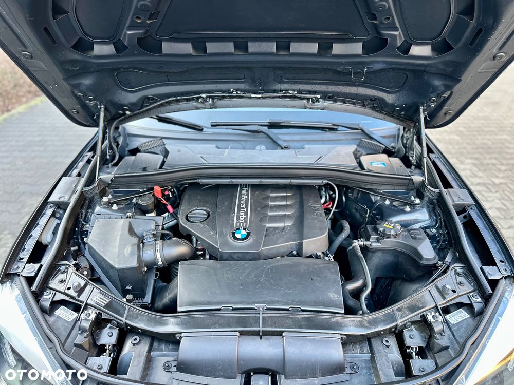 BMW X1 sDrive18d xLine - 37