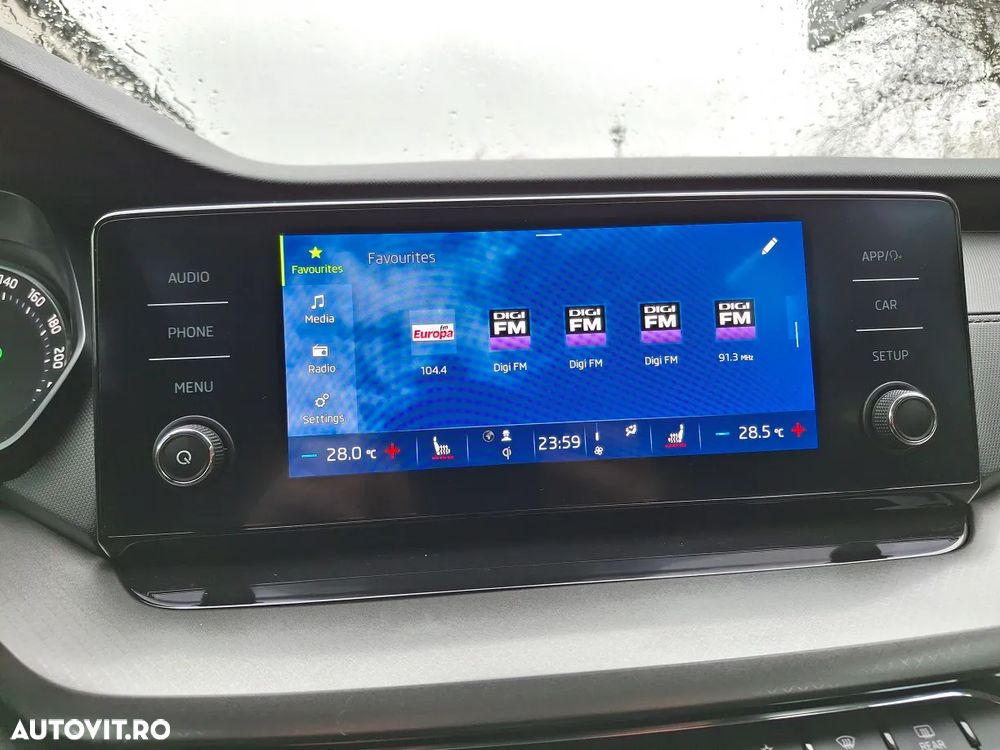 Skoda Octavia Combi 2.0 TDI DSG Ambition - 16