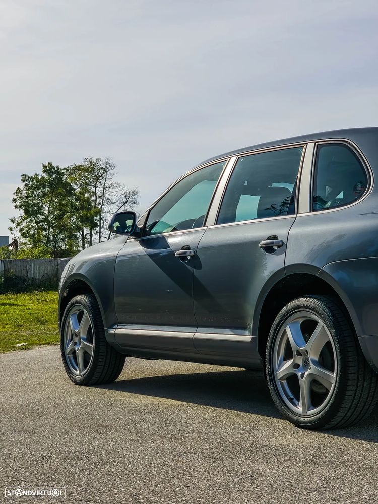 Porsche Cayenne S Tiptronic - 28