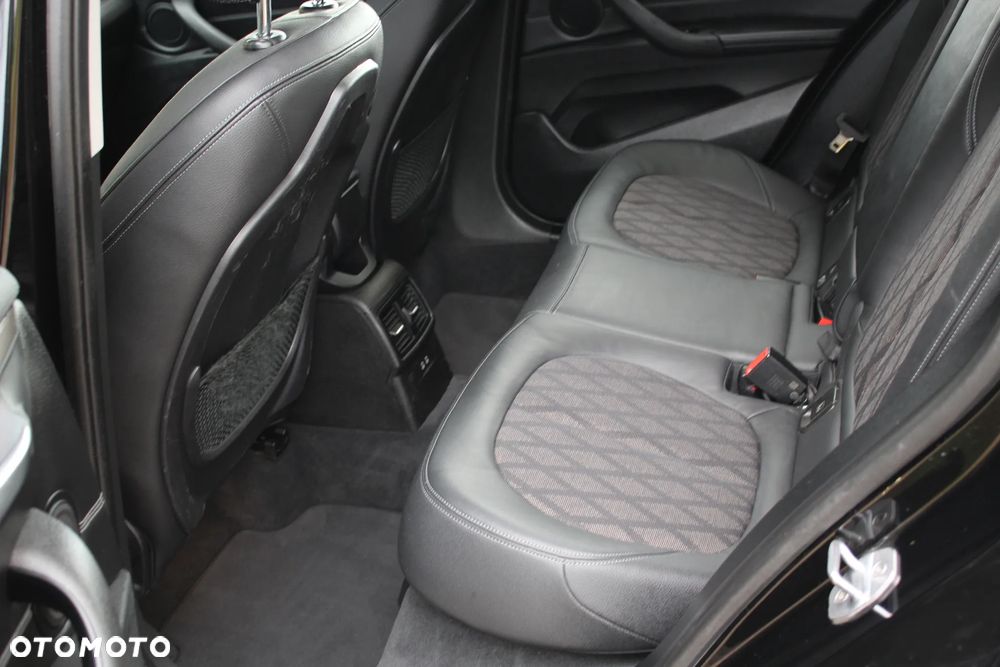BMW X1 - 18