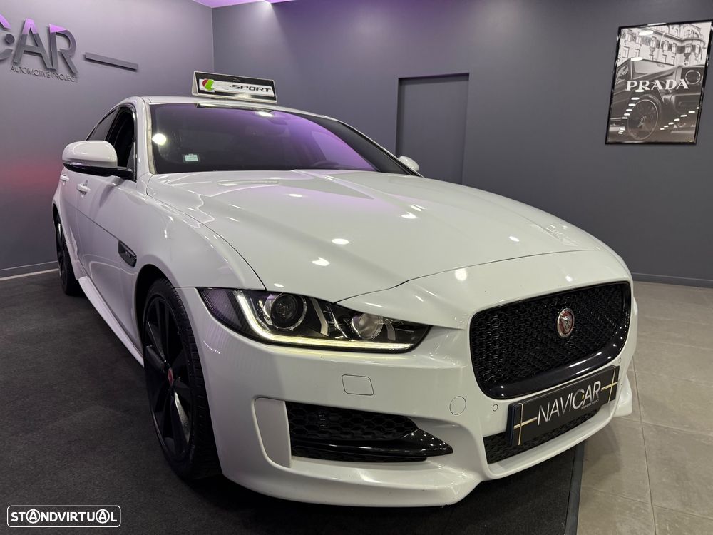 Jaguar XE 2.0 D R-Sport - 21