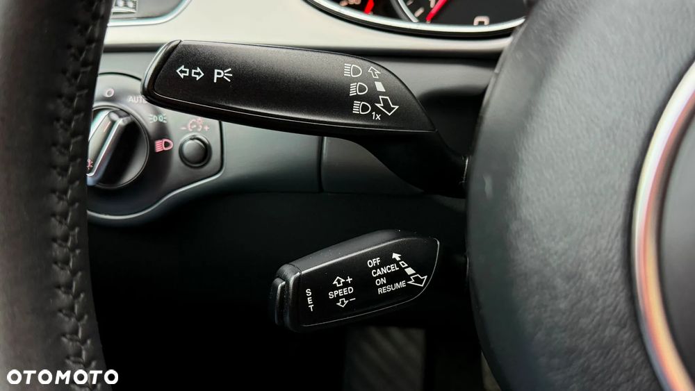 Audi A4 Avant 2.0 TDI DPF S line Sportpaket - 24