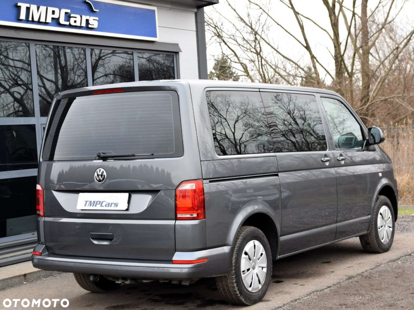 Volkswagen Caravelle - 25