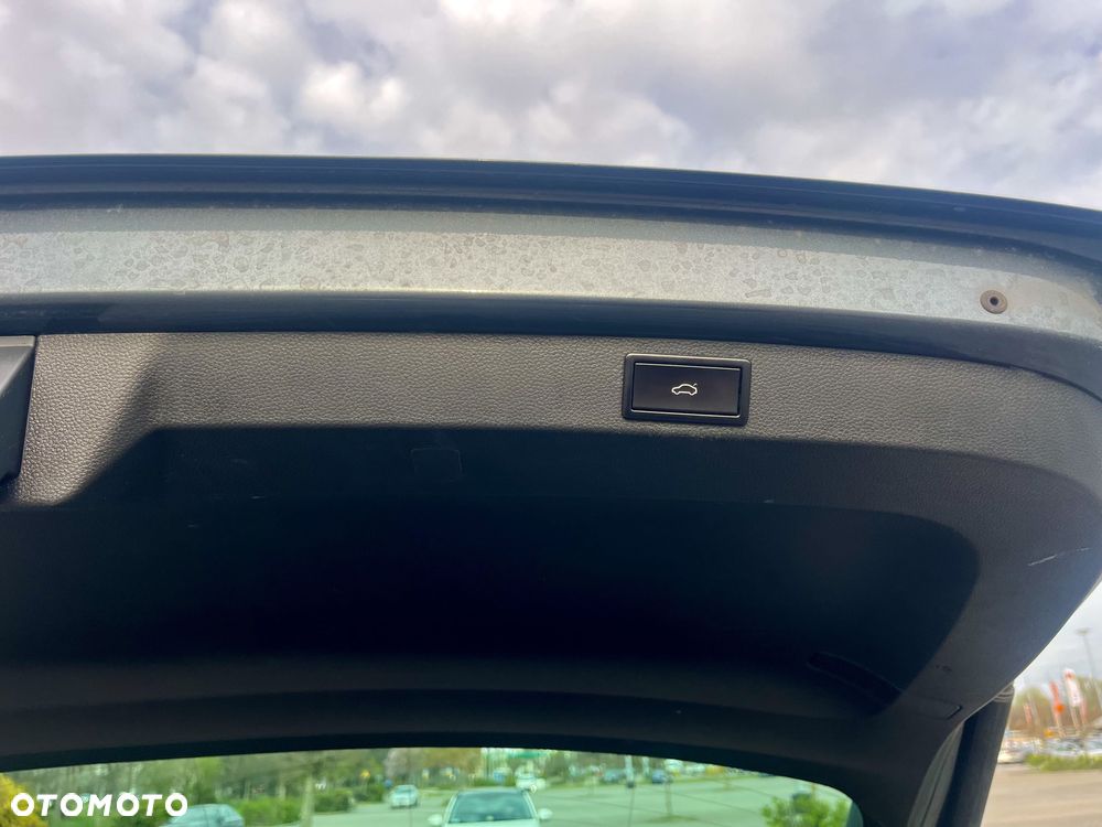 Skoda Karoq 2.0 TDI SCR 4x4 Style DSG - 10