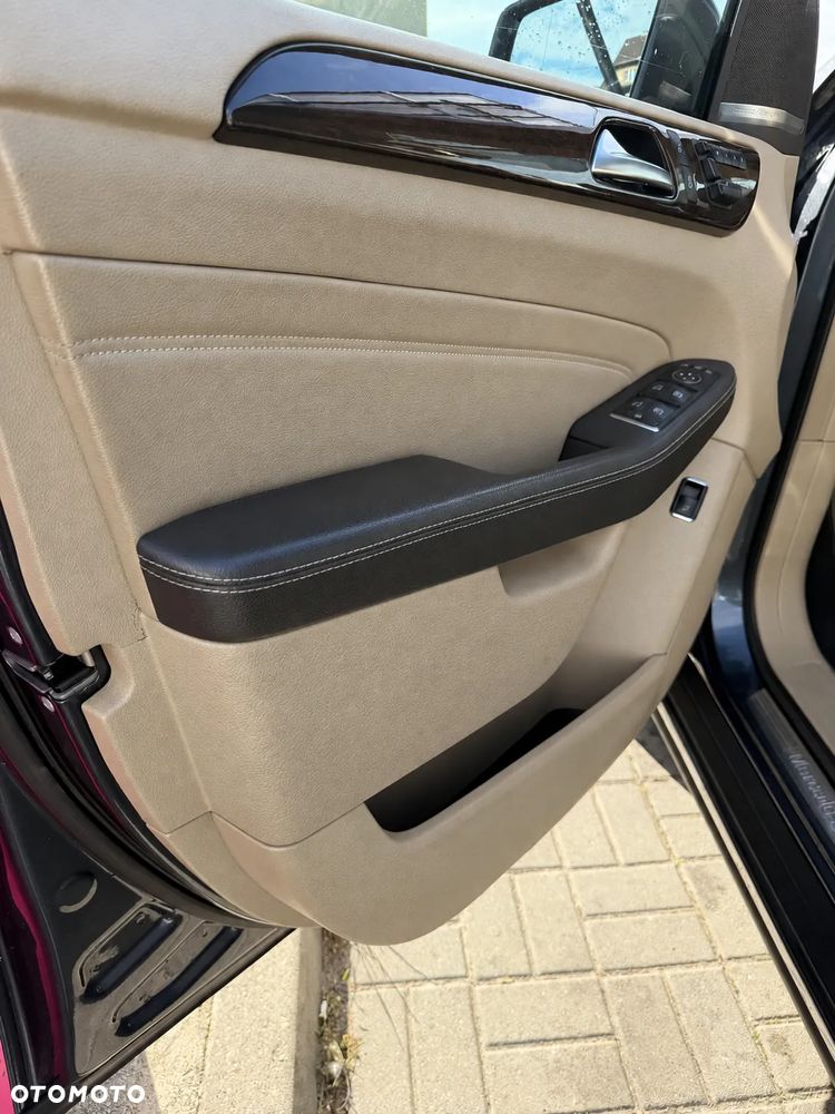 Mercedes-Benz ML 350 BlueTec 4-Matic - 18