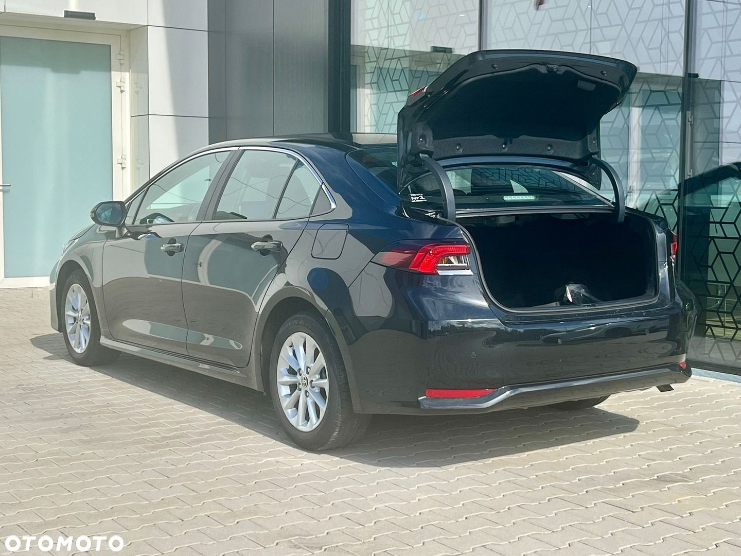 Toyota Corolla - 30
